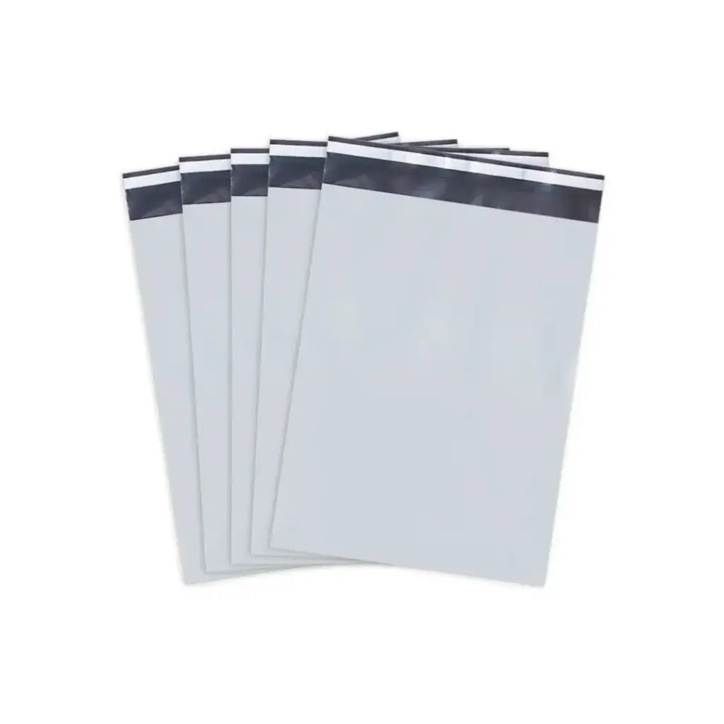 Sobre de Polietileno Opaque Blanco 12" x 15.5" + 2" Solapa Adhesiva – 2.0 mil Caja 500 piezas